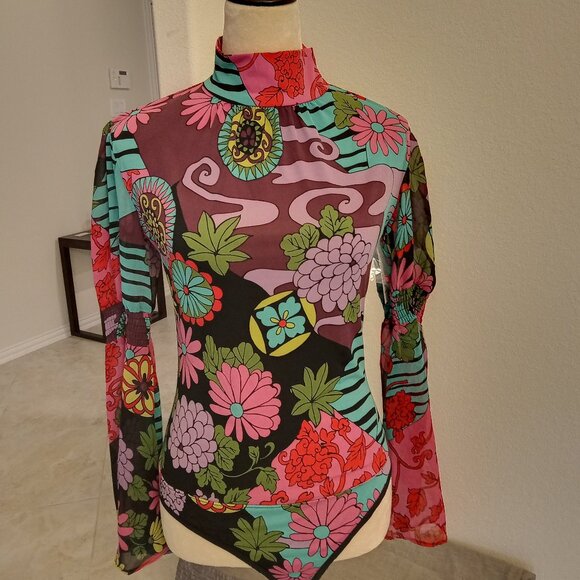 Bisou Bisou Bodysuit - Picture 3 of 12